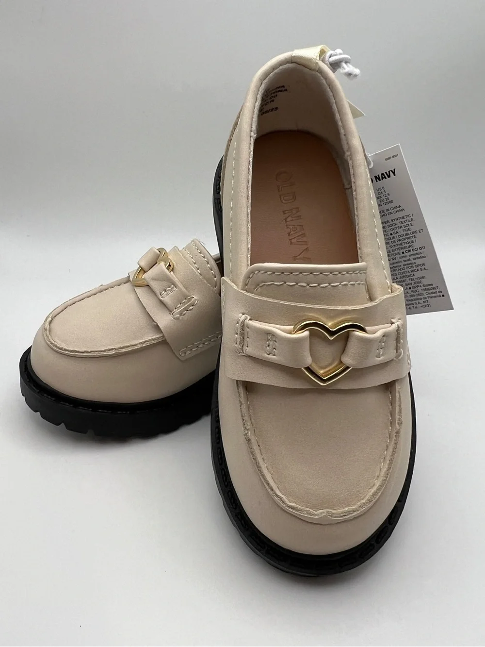 Old Navy Cream Loafers with Gold Heart Accent Toddler Size 5